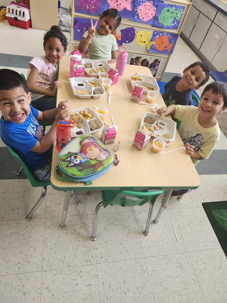 Students eating lunch at a table