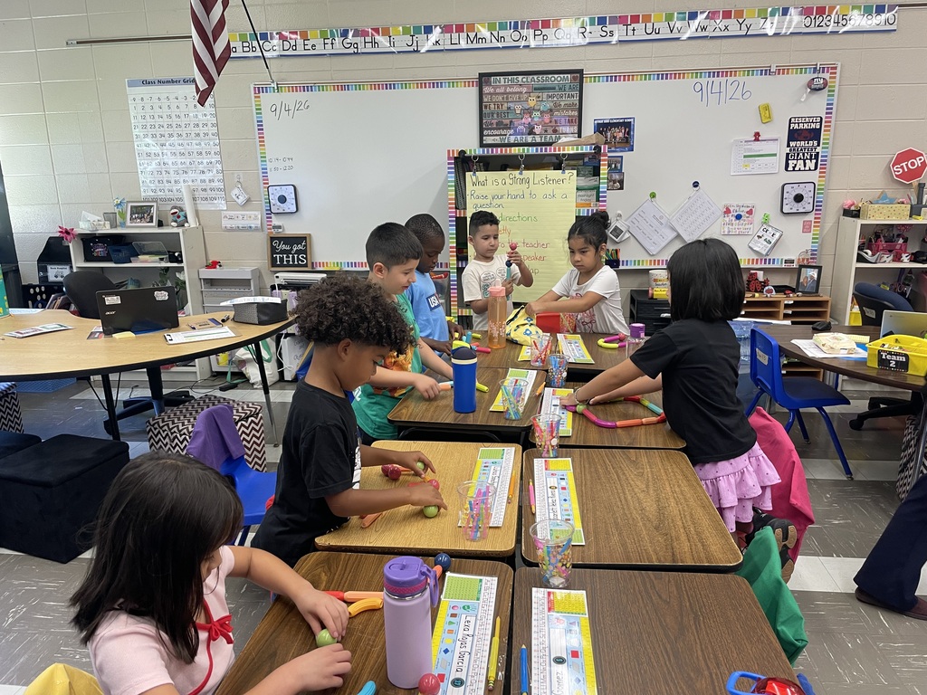Students exploring their STEM morning tubs!