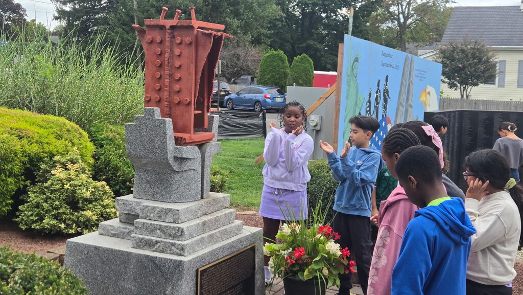 Students visiting a 9/11 memorial