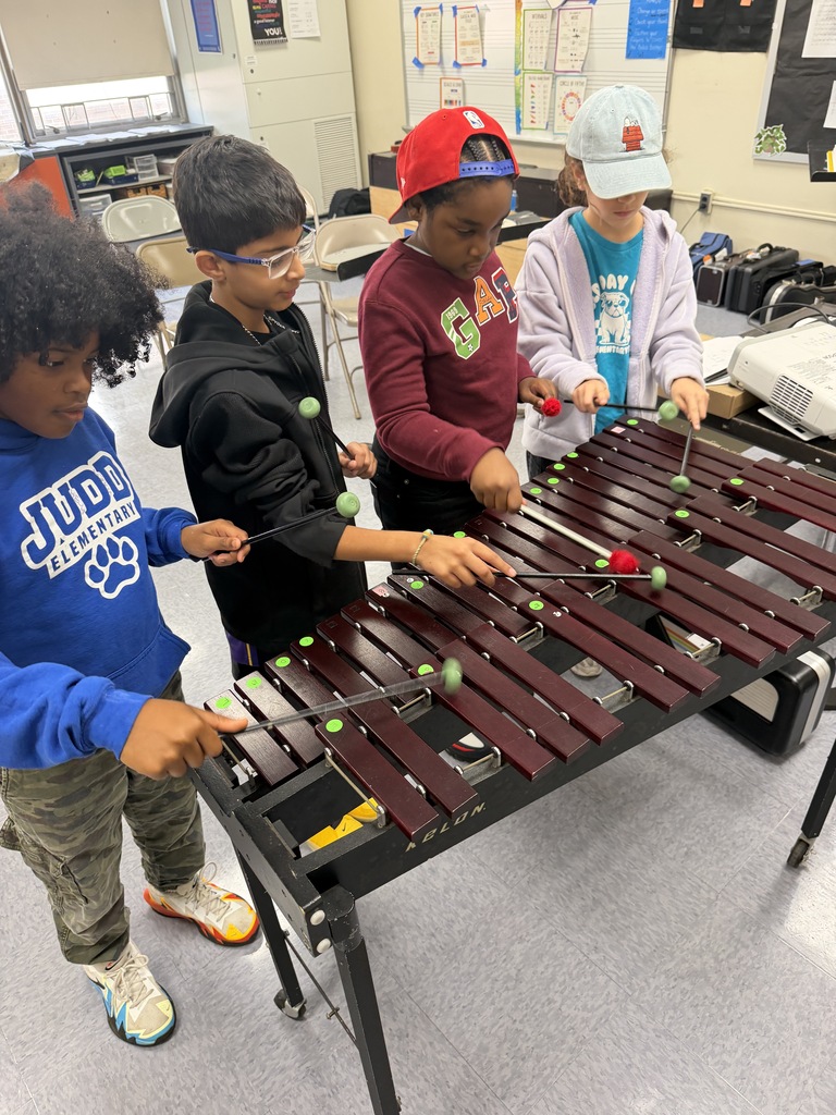 Learning how to play hot cross buns on the xylophone