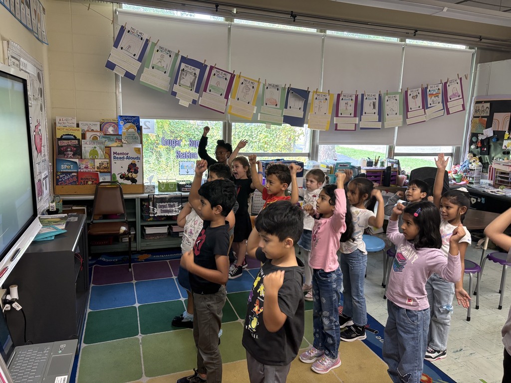 Mrs. Lillis' World Language students used hand motions and singing to help them learn the days of the week in Spanish!