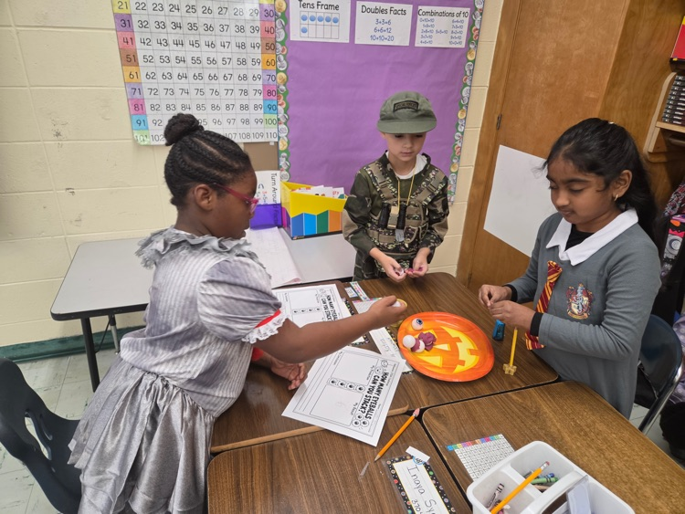 students working together 