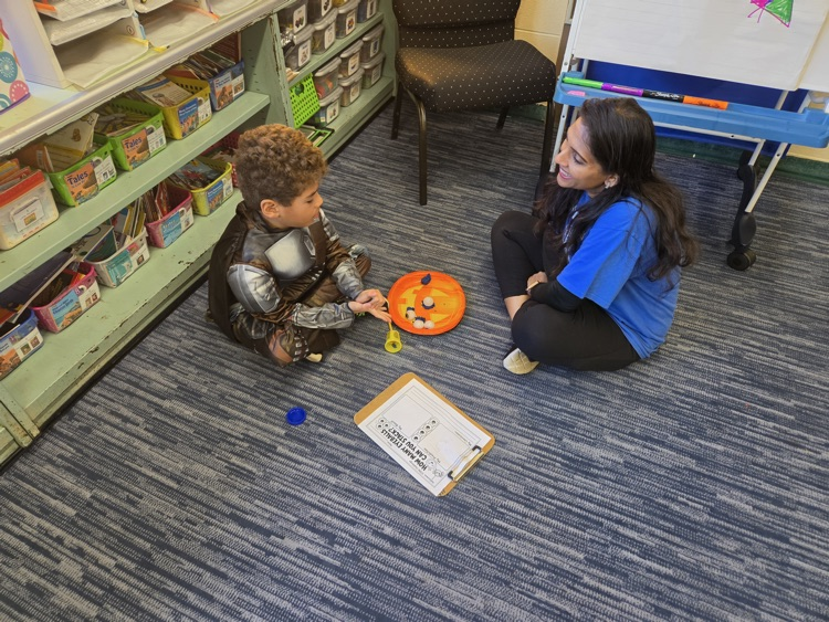 students working together 