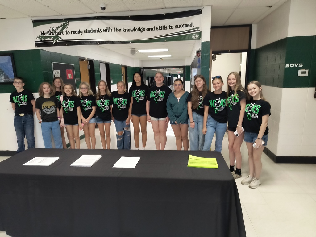 picture of national junior honor society members at NCMS