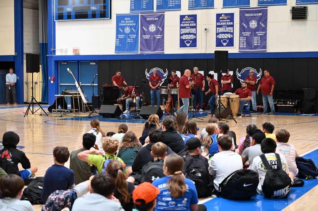 Alex Torres & Latin Orchestra Performance