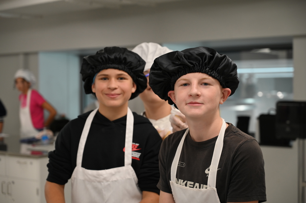 SMS FACS 8th graders making Borsch
