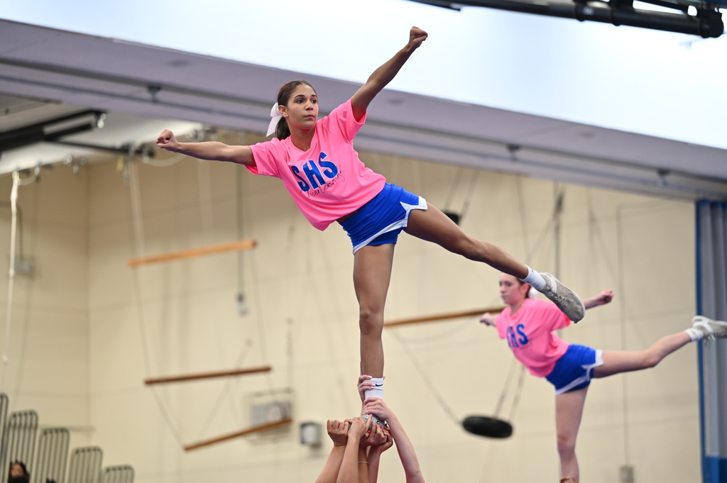 Shaker cheerleading performs