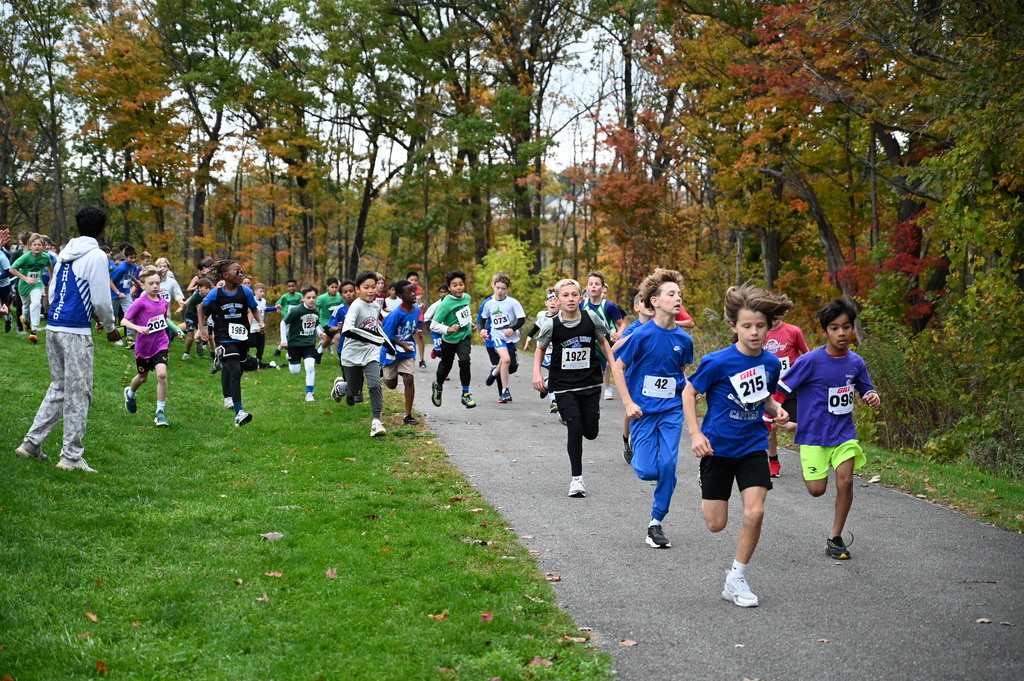 Fourth grade boys race