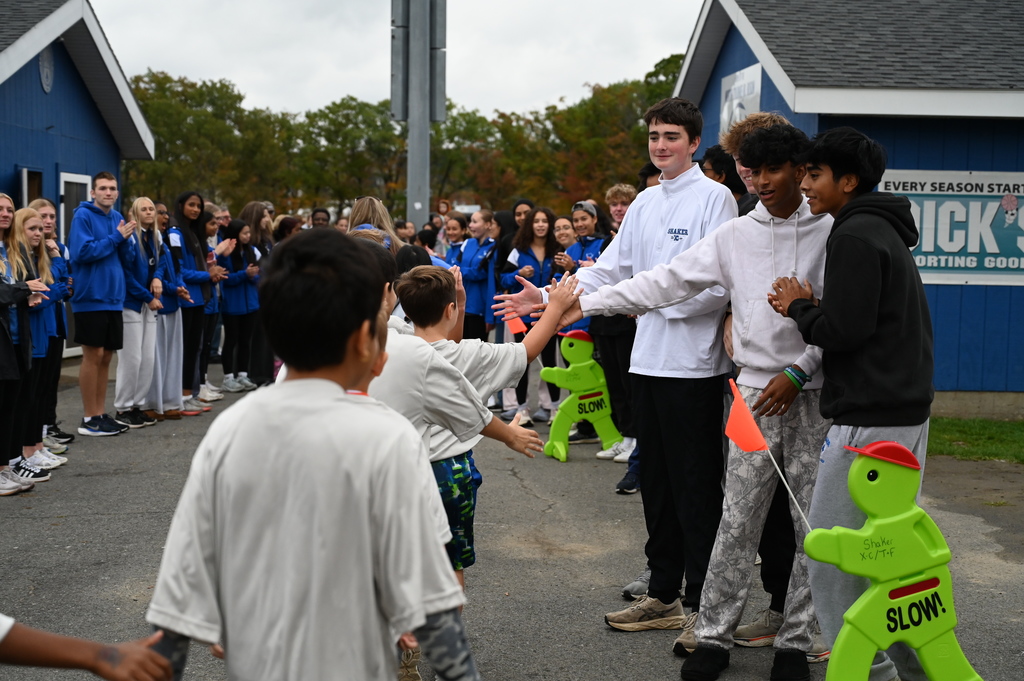 Boys and Girls Cross Country Teams welcome the fourth and fifth graders