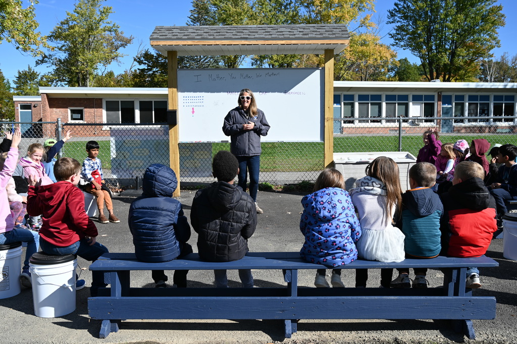 Ms. Cost teaches Blue Creek 2nd graders