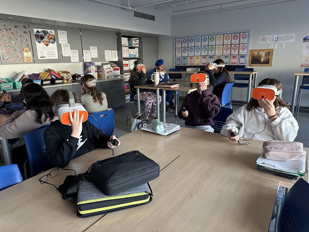 VR Goggles in Russian Class
