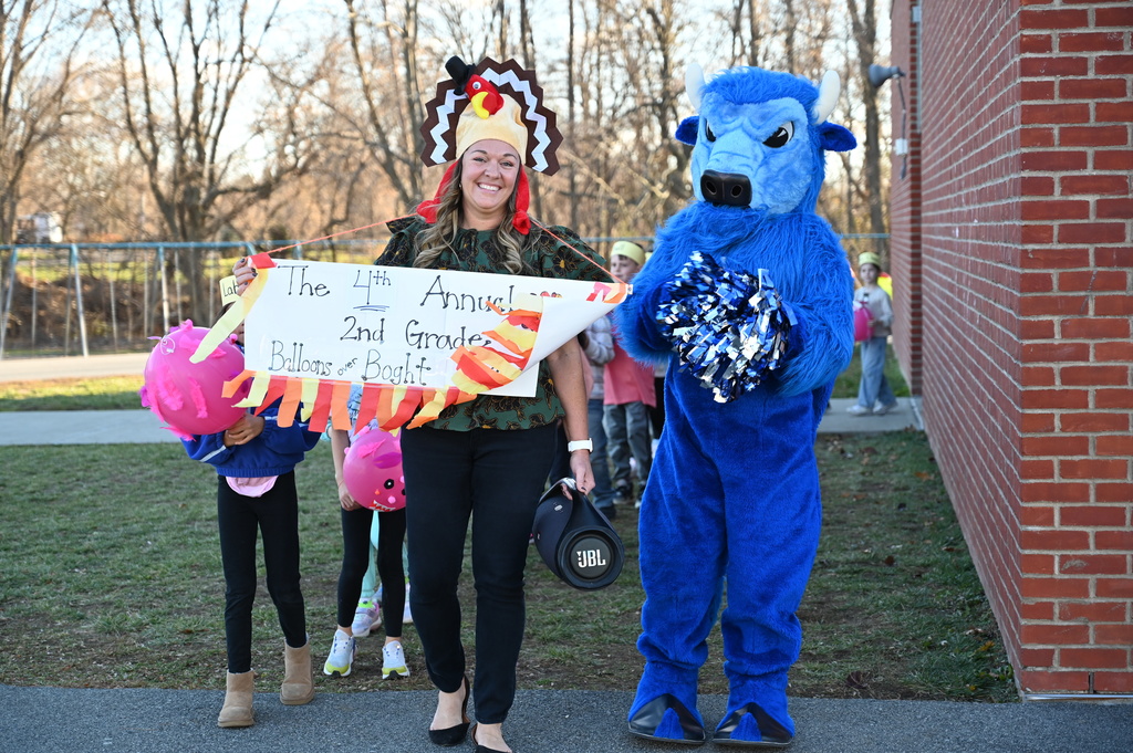Balloons over boght parade