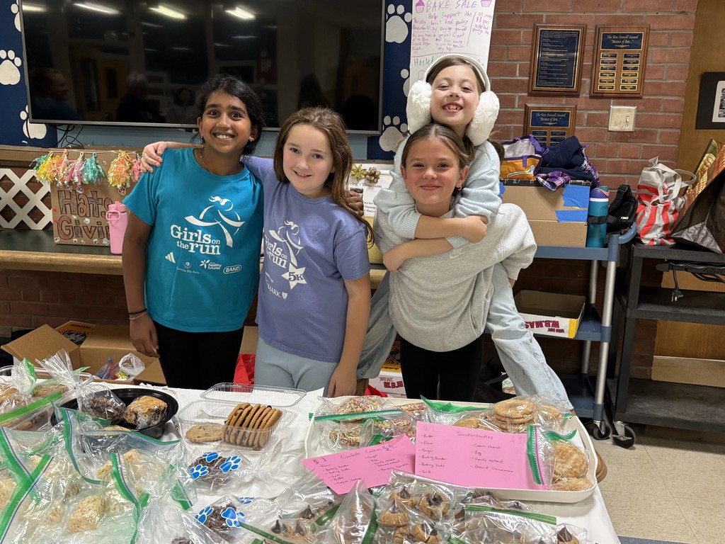 Blue Creek students host Bake Sale at Bingo Night