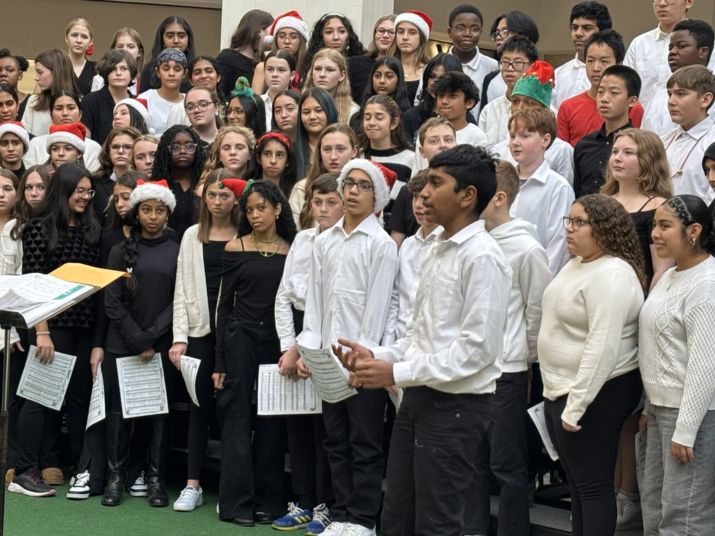 SMS 8th grade performing at colonie center