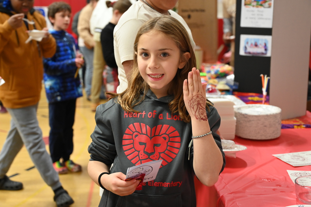Loudonville student shows Henna tattoo