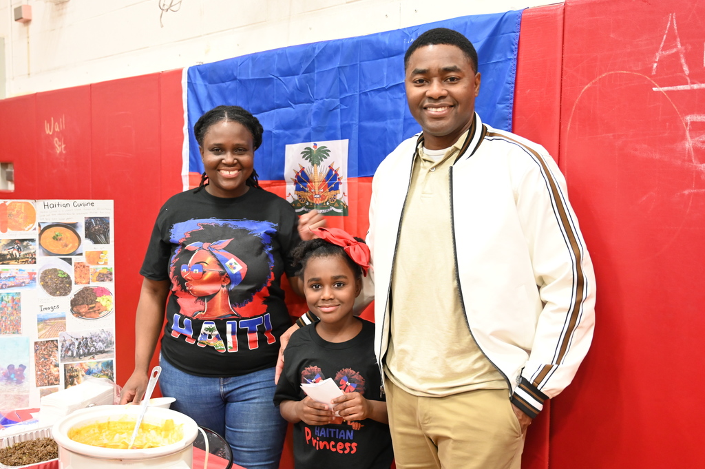 Loudonville family show their culture