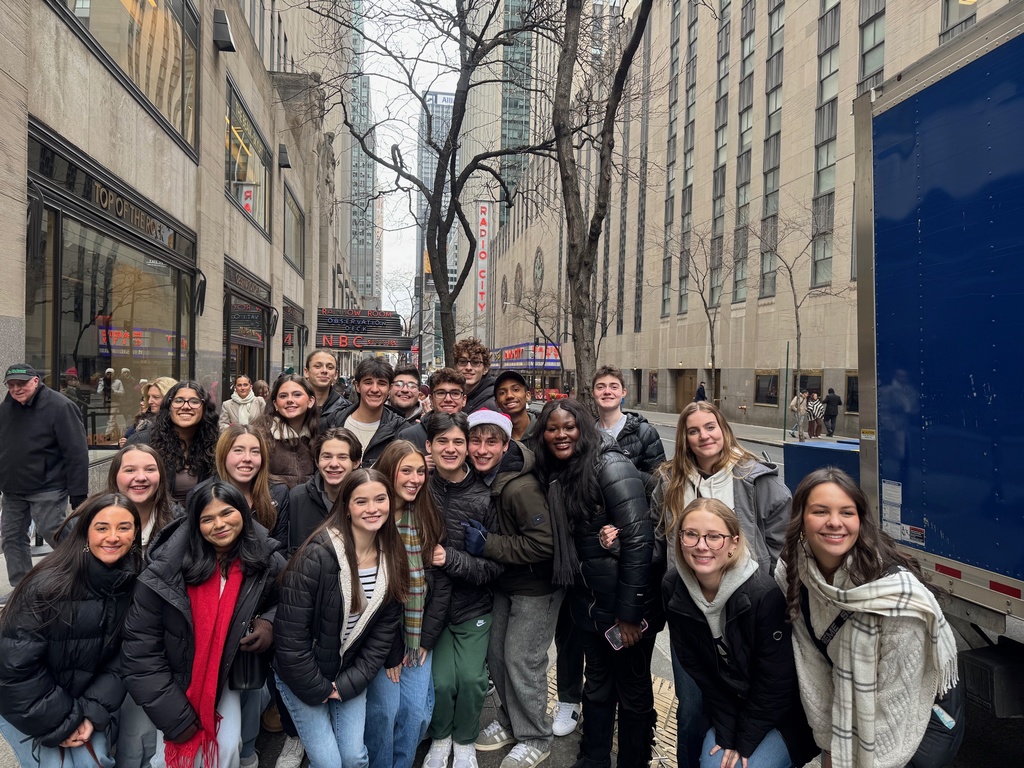 Mama mia cast visits new york city