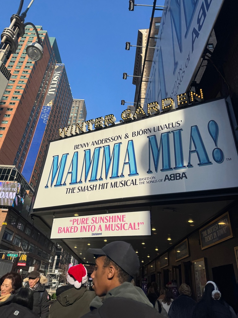 Mama mia cast visits new york city