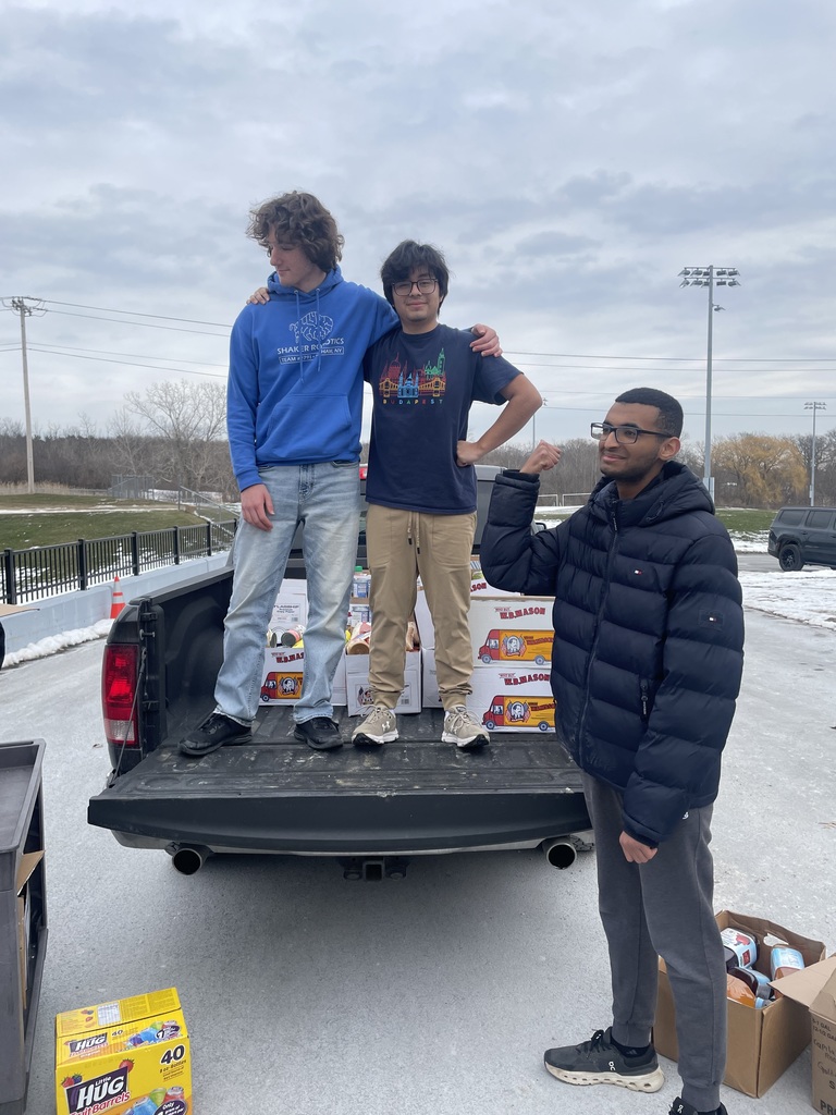 Russian program hosts food drive