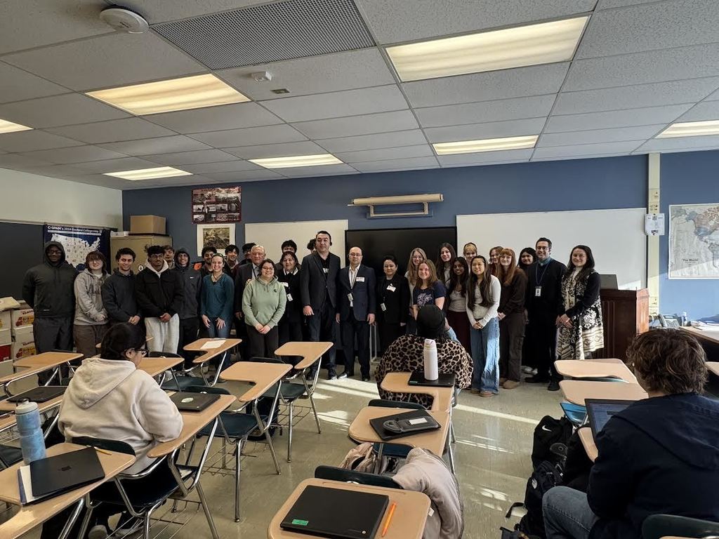 Shaker class meets Uzbekistan parliament