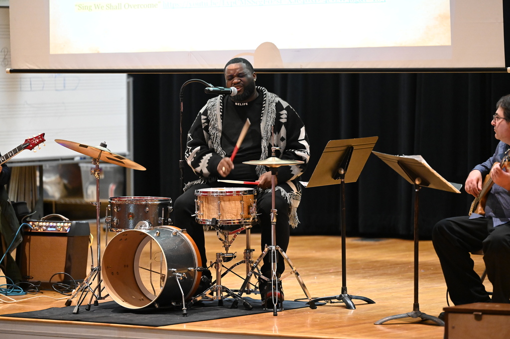 Blue and Beyond Singer and drummer