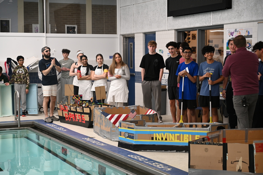 SHS students vote for boats