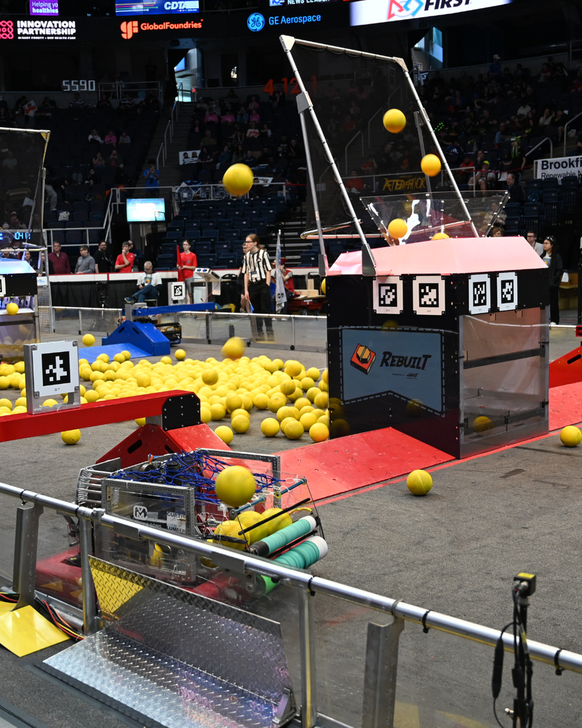 2791 robot competiting
