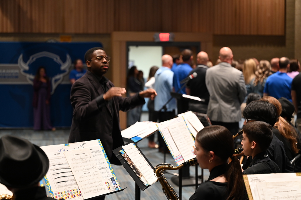 Shaker Middle School Jazz Band, conducted by Omar Williams