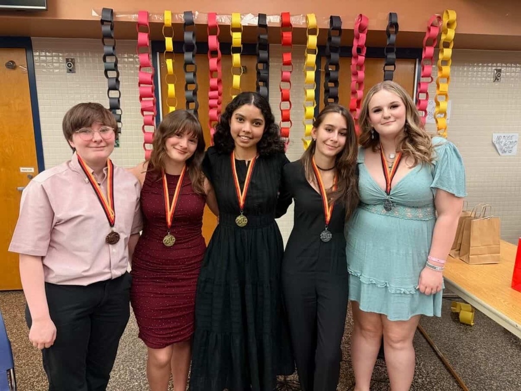 German Club students