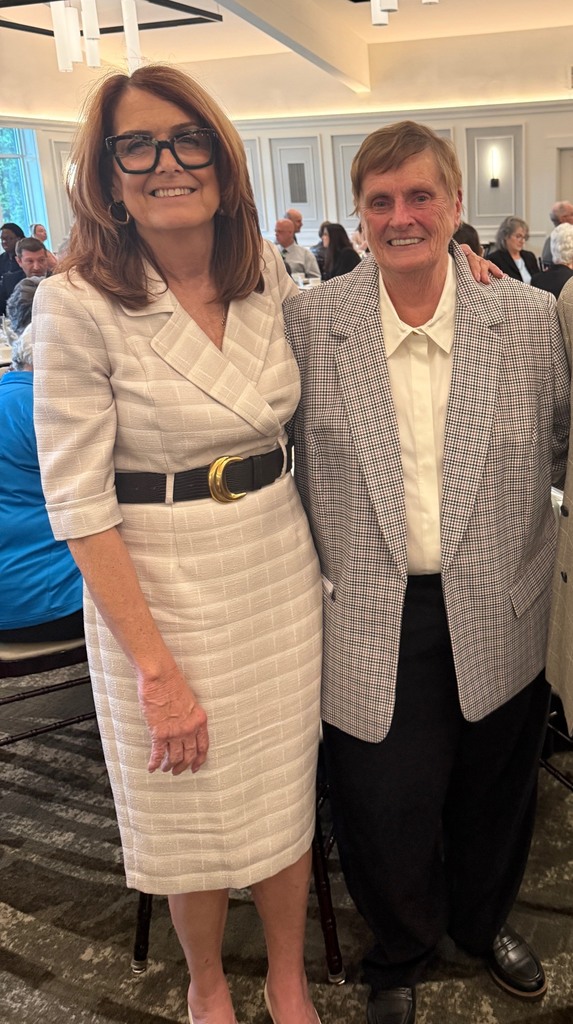 Mary Kay Smollin and Mary Nardolillo standing next to each other