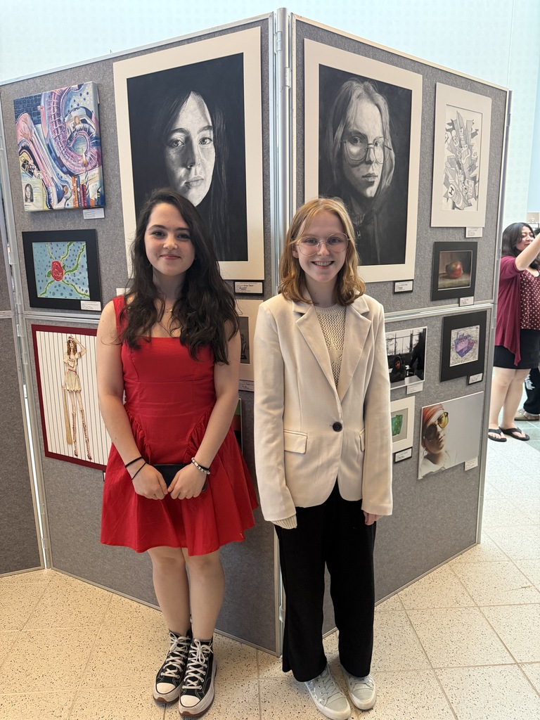 middle school students showcasing their work at NYSUT
