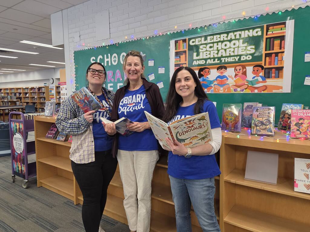 students reading during read a thon