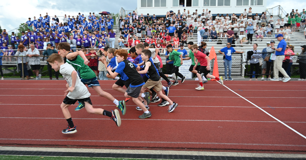 Boy runners