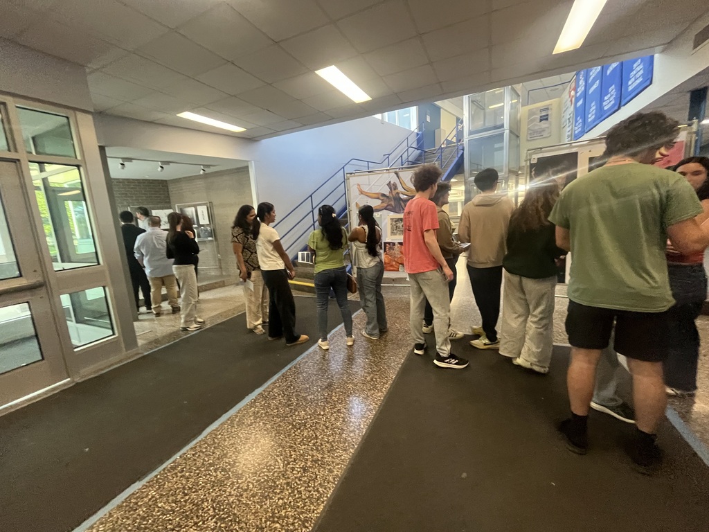 Senior Harika Byraju hosts “the Creative Collective,” an Evening Art Show