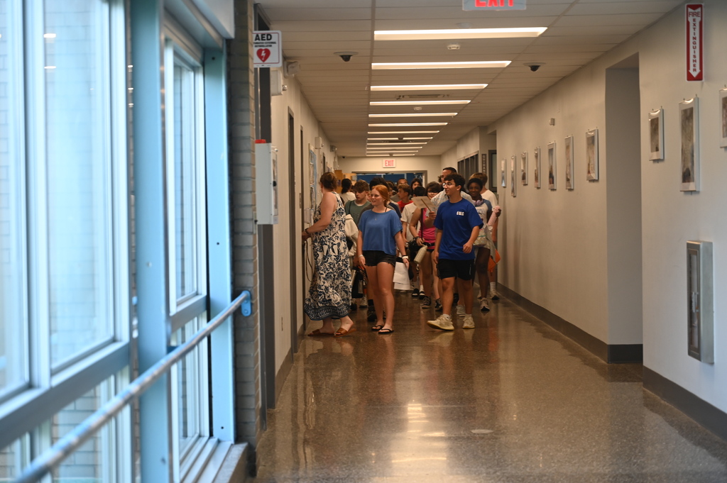 SMS students meet freshman seminar teachers