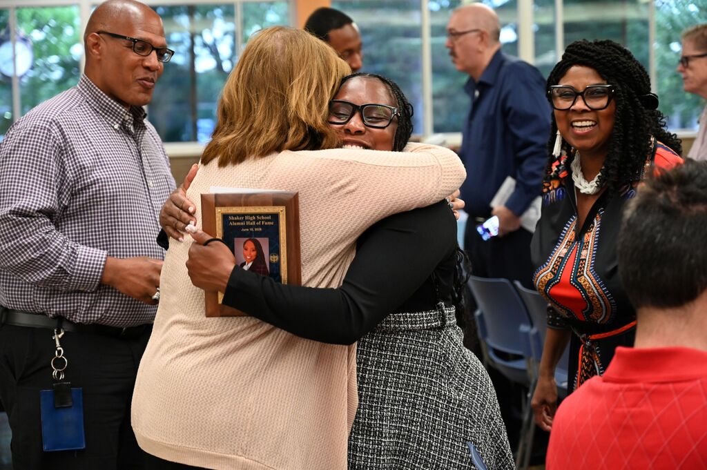Alumni Hall of Fame arielle roberts and lisa morgan