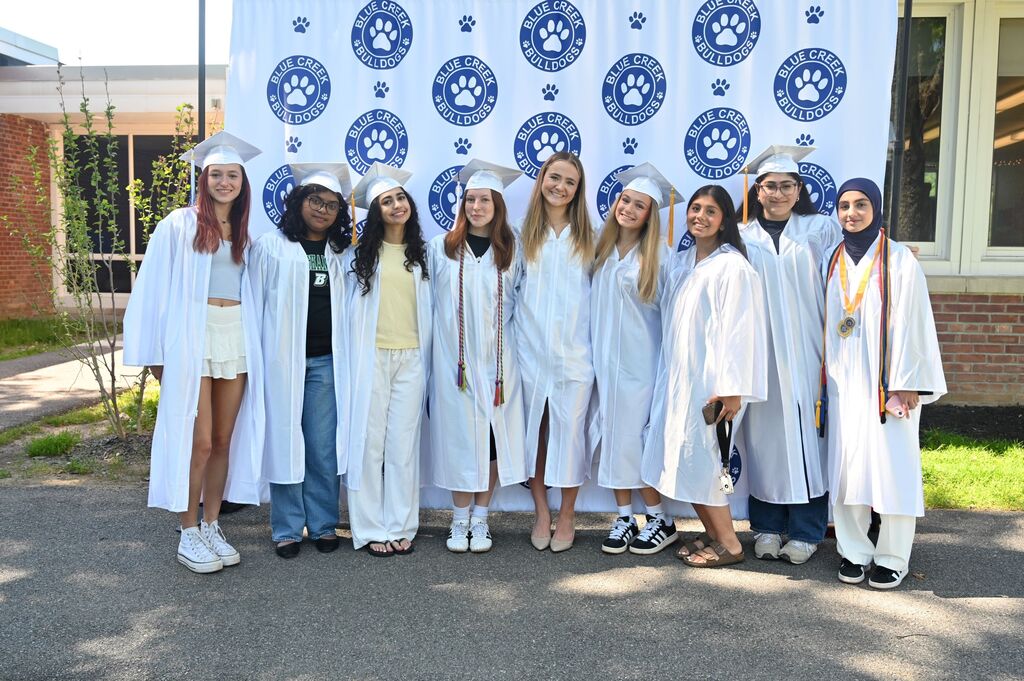 Round two of the senior walk throughs took place at Blue Creek today! Seniors walked through the halls and were met with pom poms, signs, cheers, and high fives. Following the walk, students enjoyed a variety of treats and photo ops outside with their family and friends. Congratulations to our Blue Creek/Shaker seniors! See you at graduation next week! 