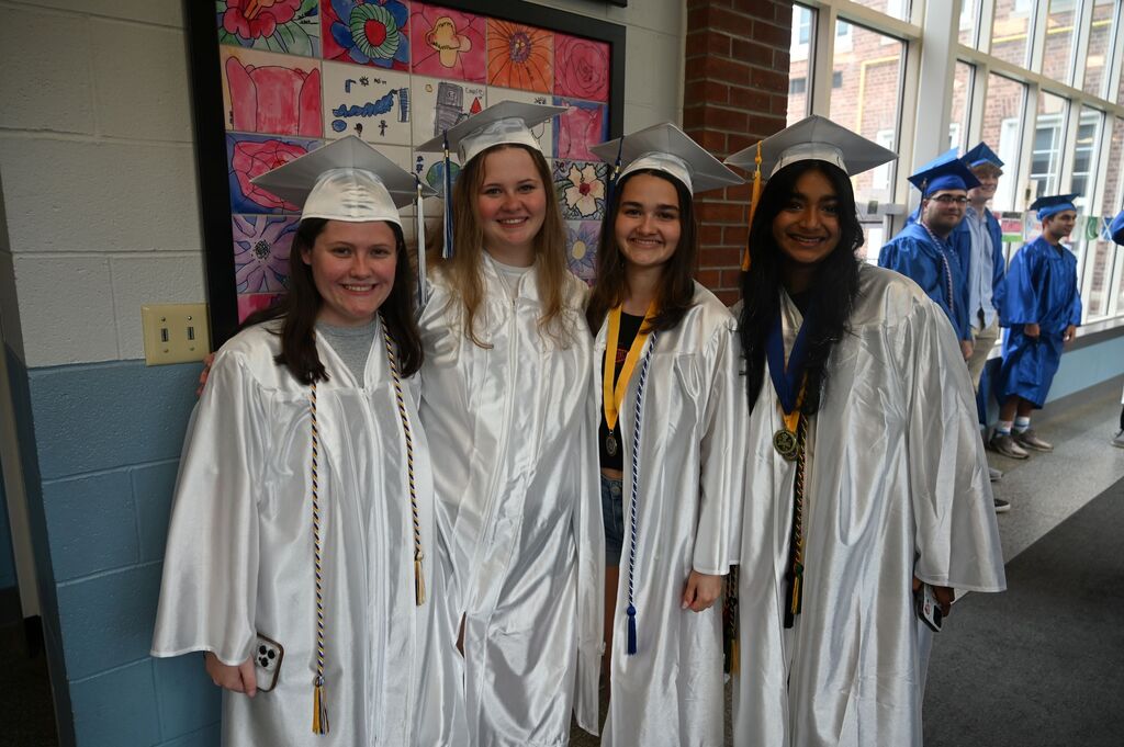 students at loudonville getting ready for the walk through