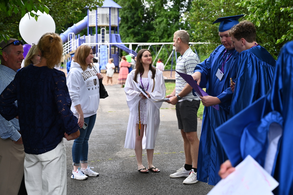 Shaker senior talks with old elementary teacher