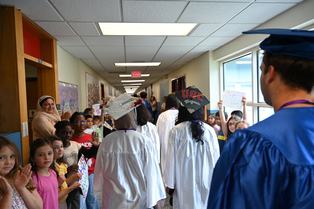 Seniors walk through the halls of Southgate