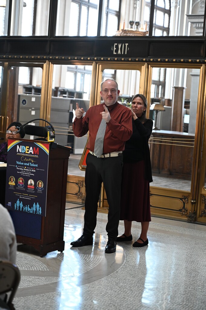 Executive Director for the NYS Deaf, DeafBlind and Hard of Hearing Office Christopher Woodfill delivers the keynote speech.