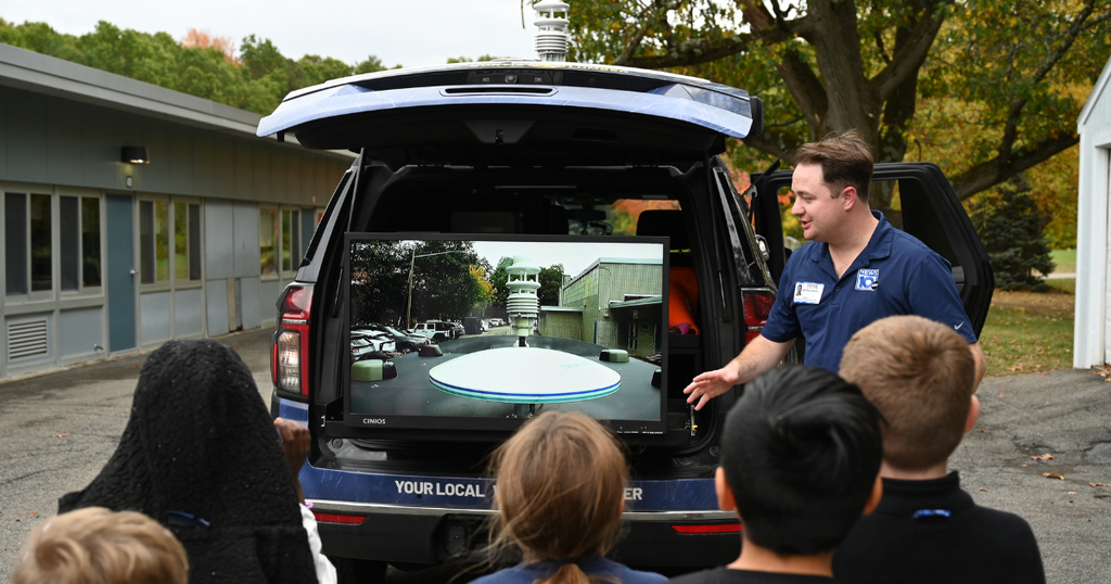 Matt Mackie showing third graders the WTEN Storm Tracker Truck