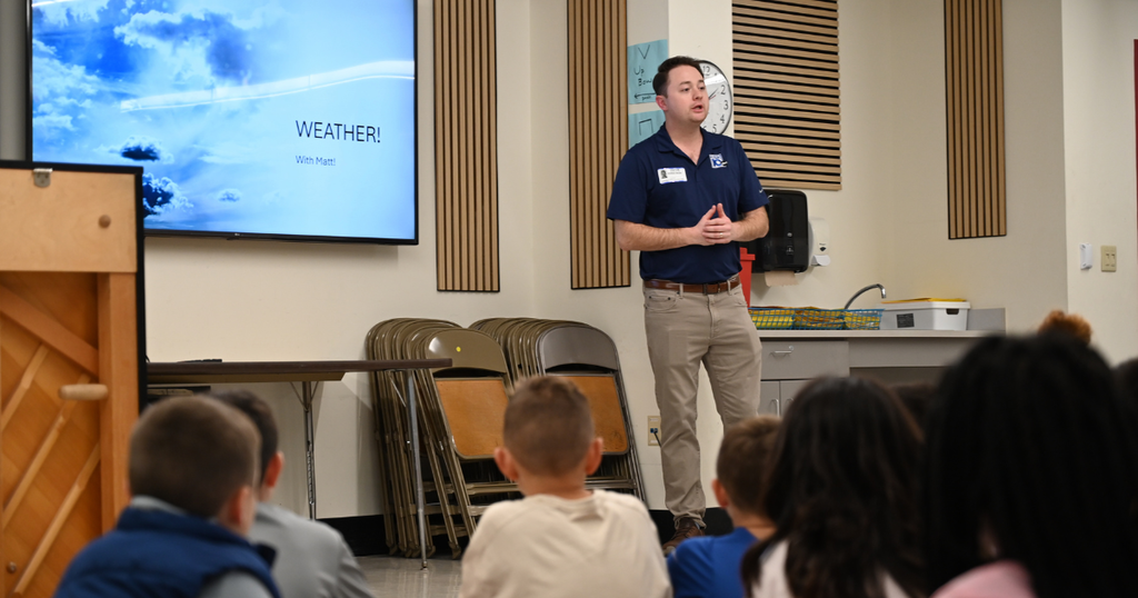 Matt Mackie presenting to third grade