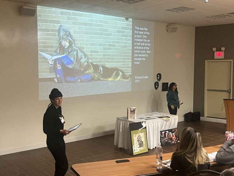 Art Teachers Present in Front of World-Renowned Artist