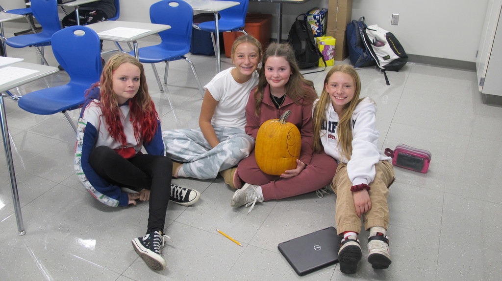 Pumpkin Decorating Contest - NHMS 2025
