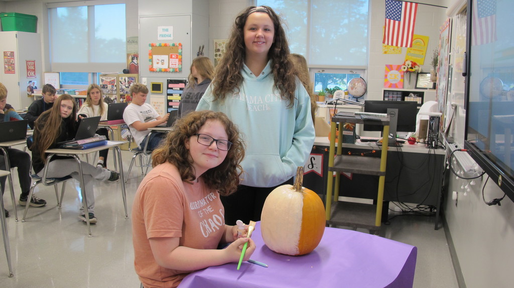 Pumpkin Decorating Contest - NHMS 2025