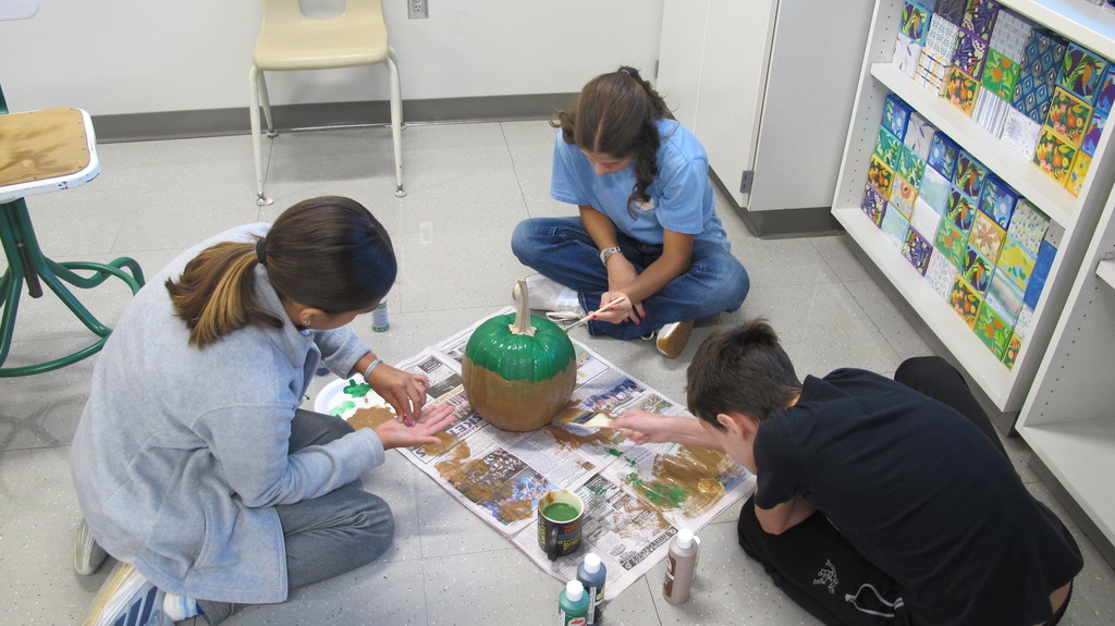 Pumpkin Decorating Contest - NHMS 2025