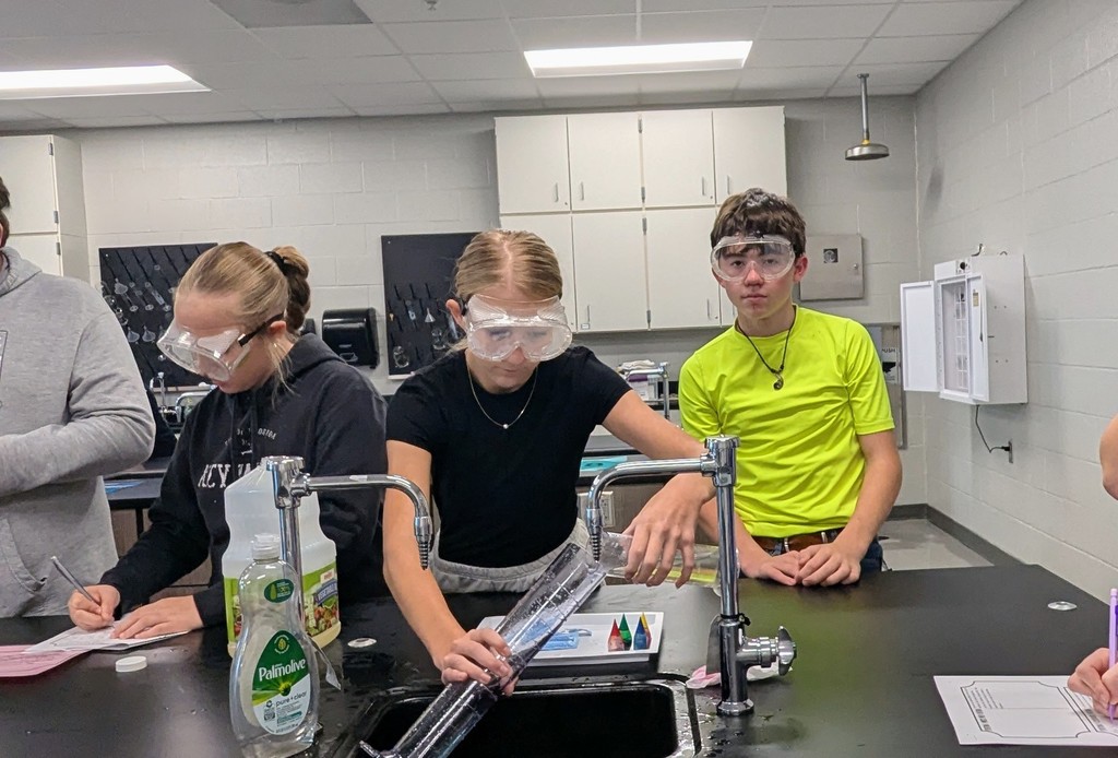 NHMS 8th Grade Potions Lab, with NHHS Student Austin Ward