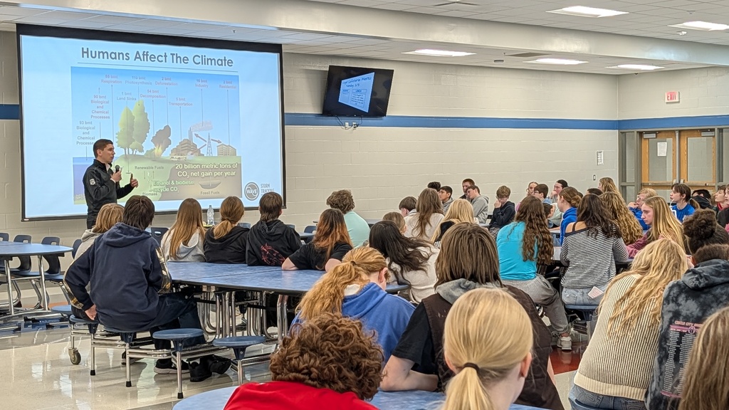 WAVE TV Meteorologist Ryan Hoke  Visits NHMS 8th Graders