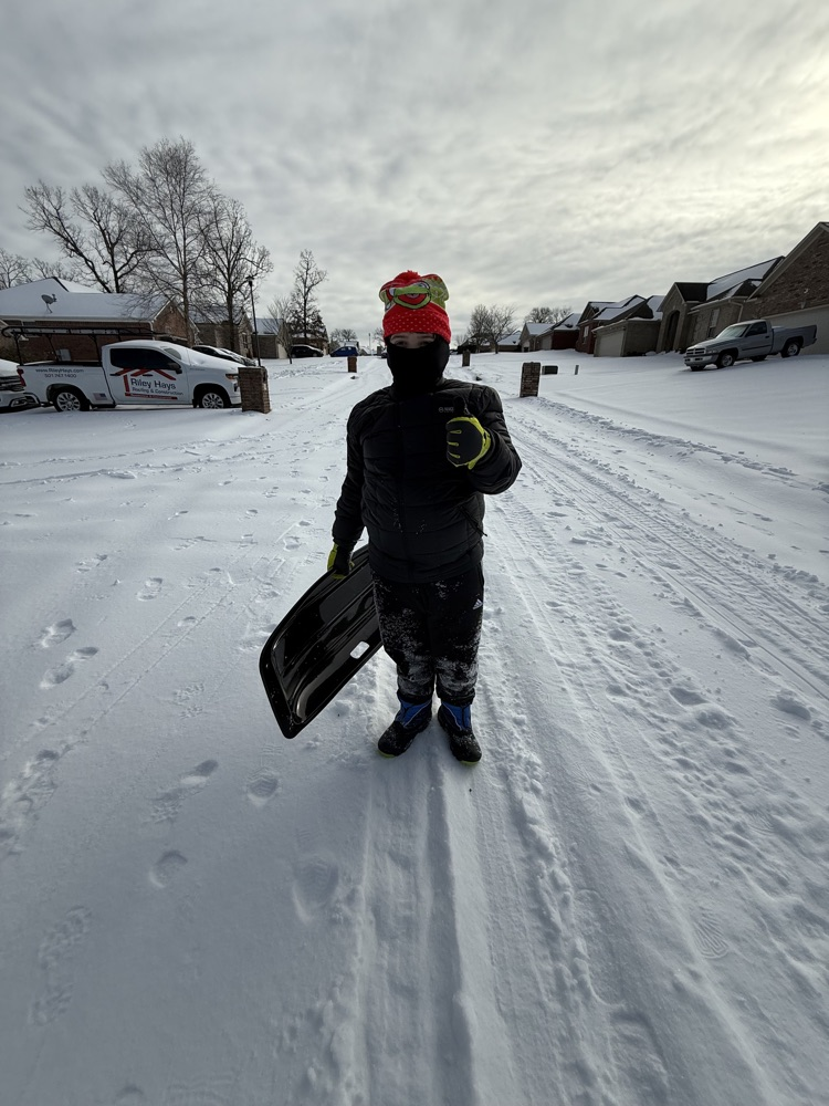 Enjoying that wintery magic!❄️. Looks like so much fun!!!❤️